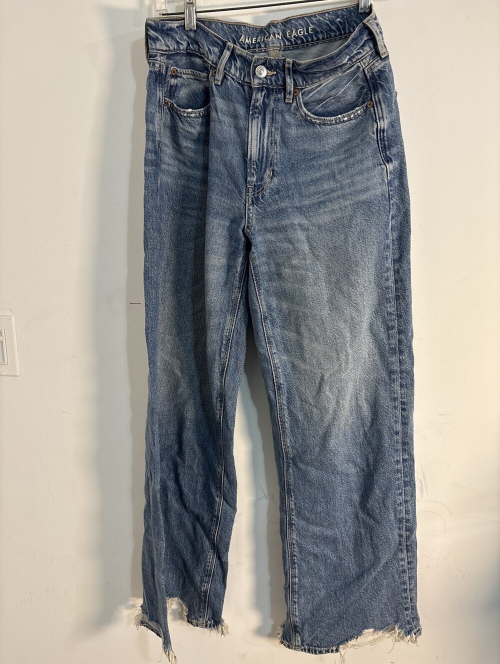 American Eagle Distressed Wide Leg Jeans Light Wash Raw Hem 30x30 Very Good